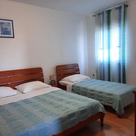Apartmani Ivica Krk Town Kültér fotó