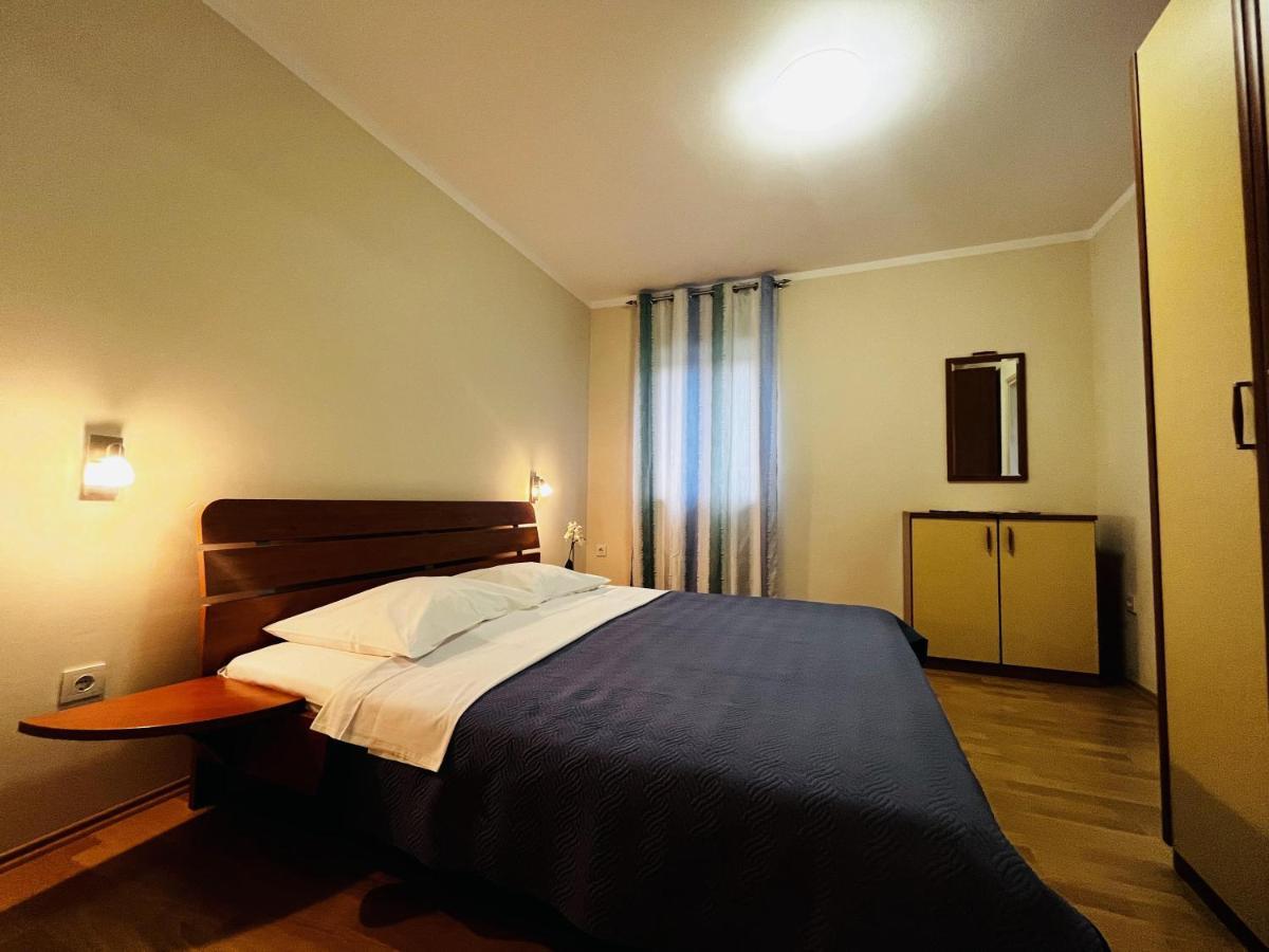 Apartmani Ivica Krk Town Kültér fotó