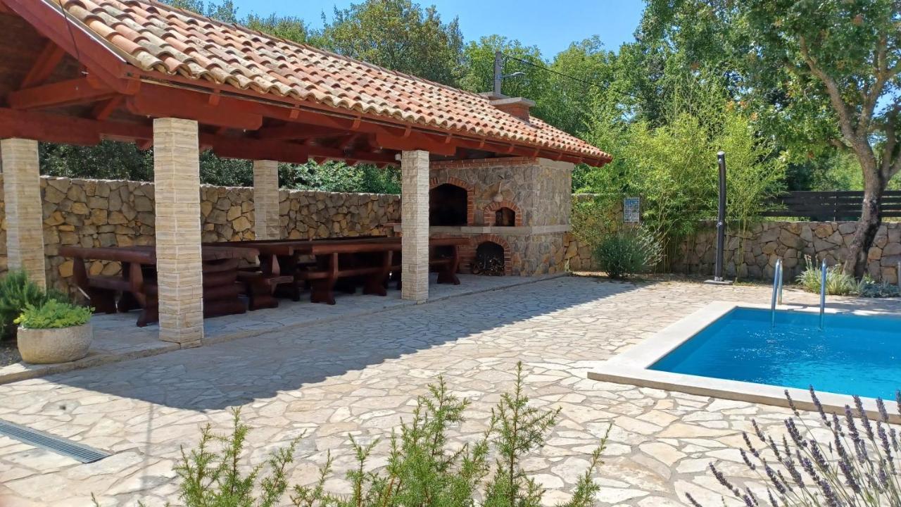 Apartmani Ivica Krk Town Kültér fotó
