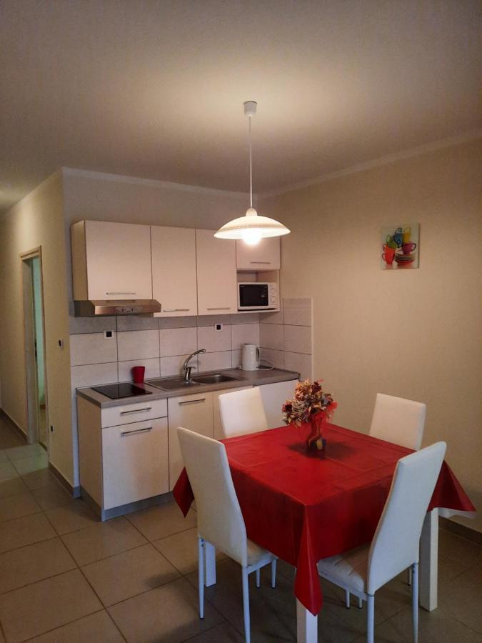 Apartmani Ivica Krk Town Kültér fotó