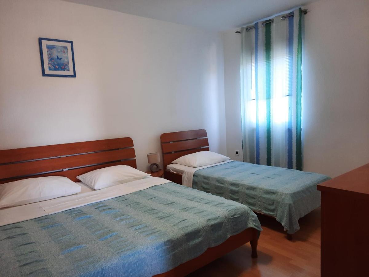Apartmani Ivica Krk Town Kültér fotó