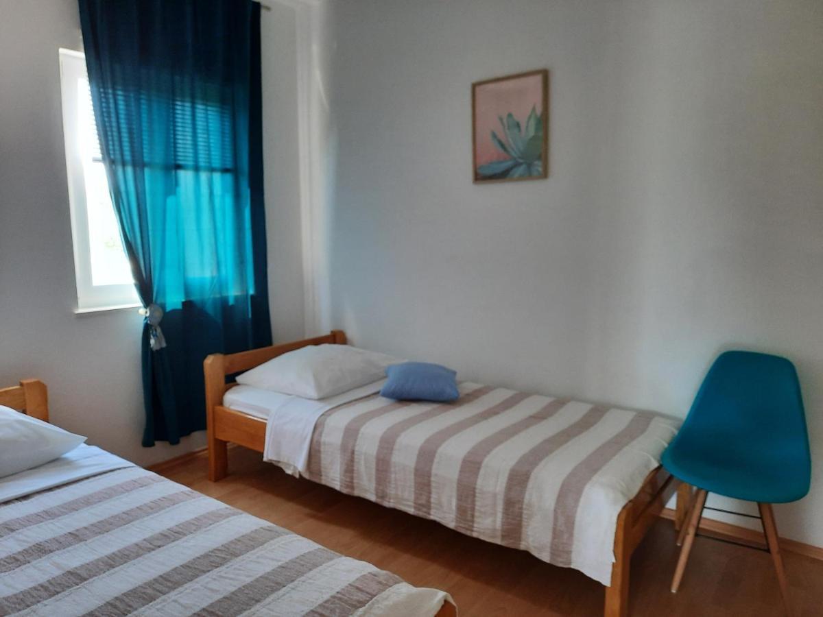 Apartmani Ivica Krk Town Kültér fotó