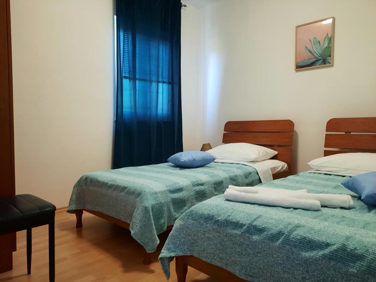 Apartmani Ivica Krk Town Kültér fotó